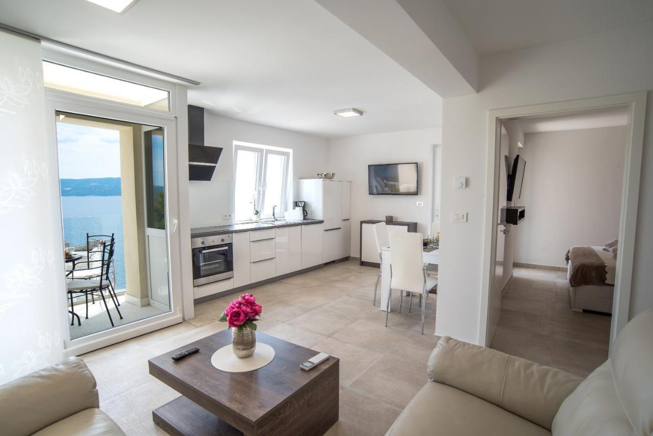 Elsa Apartments Целина Екстериор снимка