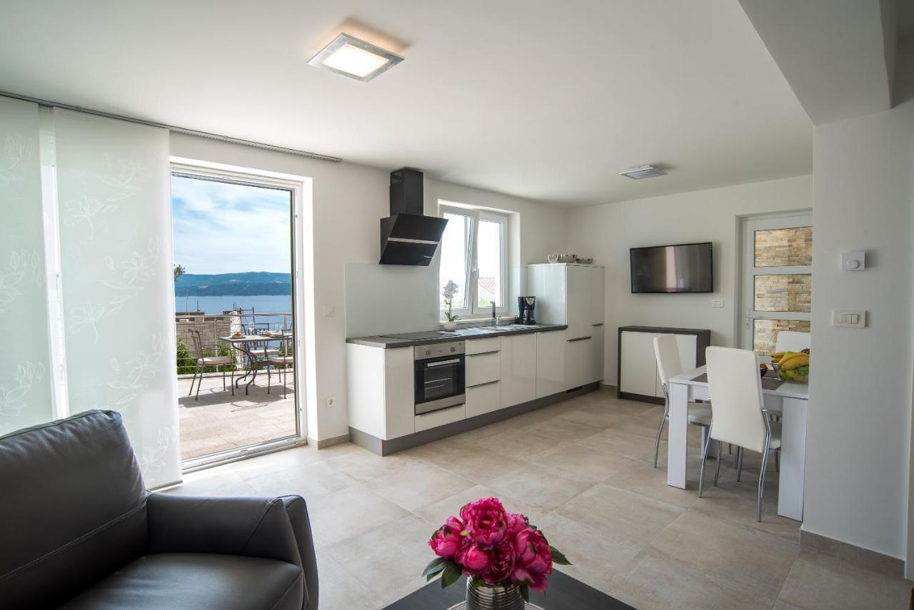 Elsa Apartments Целина Екстериор снимка